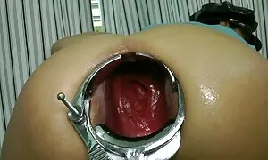 அம்மாவின் குத முஷ்டி ...